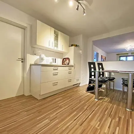 Aussichtsreich 珀丽